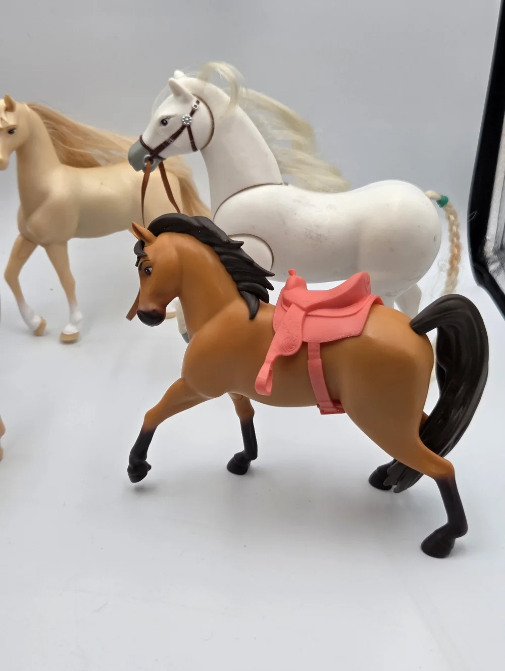Lot of 2 DreamWorks Spirit Riding Free 6 1/2" Horses 2017-2019 +3 Other Horses - Picture 5 of 10